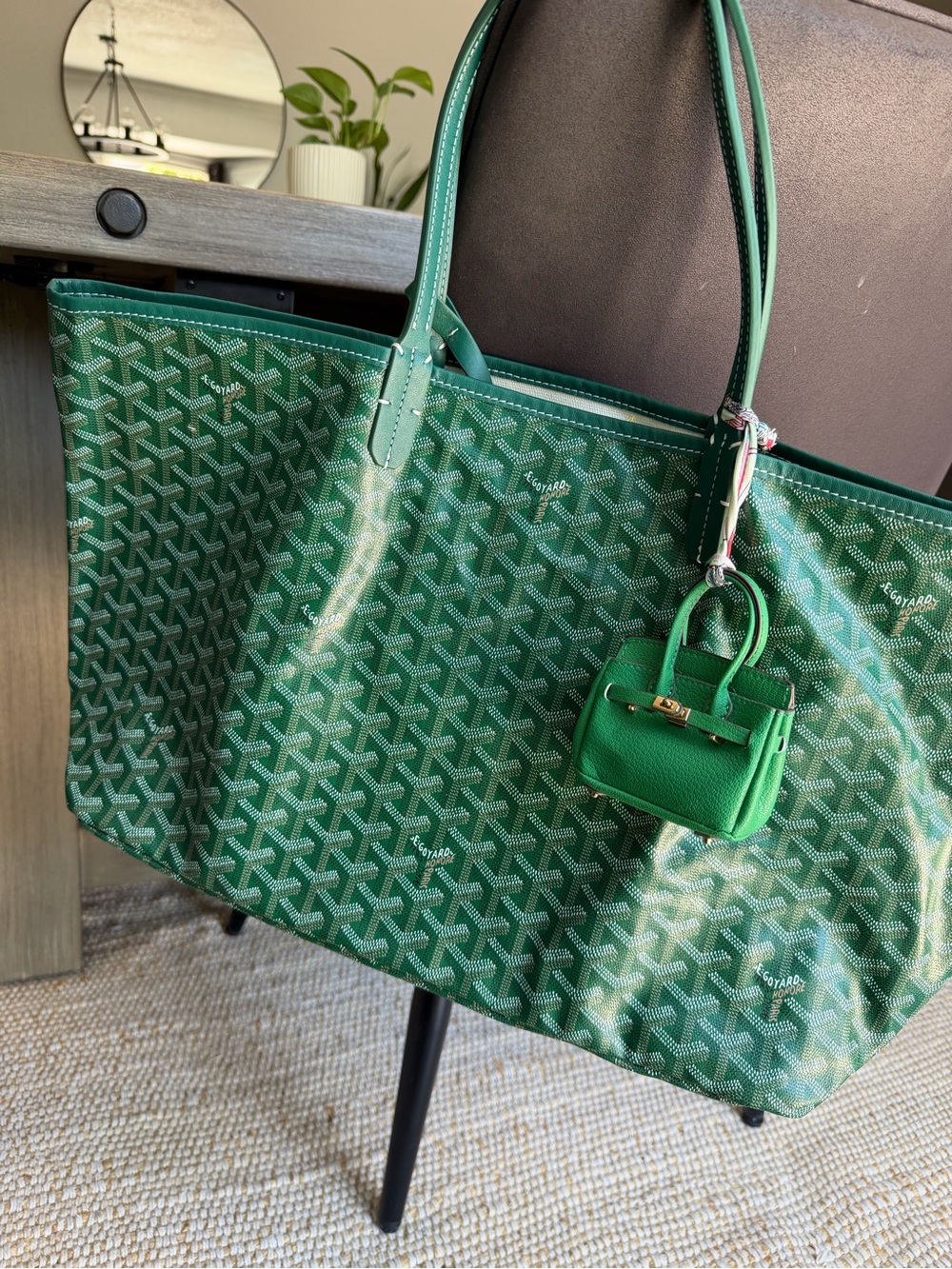 Green Tote with Matching Pouch - Picture 2 of 13